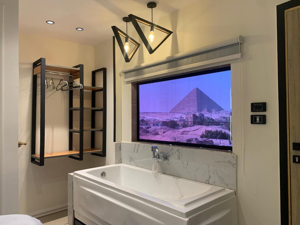 Capo Pyramid Bed and Breakfast in Egypt