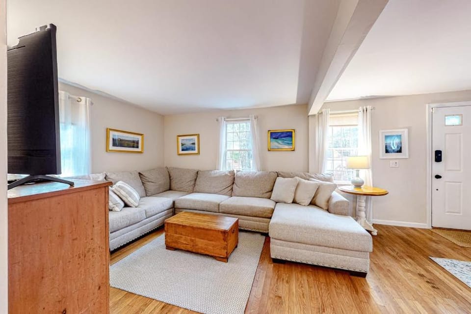 Cozy Cape Time House in Harwich