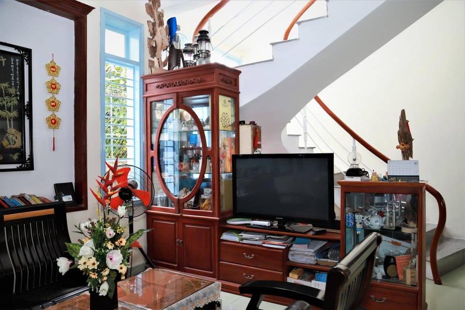 Communal lounge/ TV room, View (from property/room), View (from property/room)
