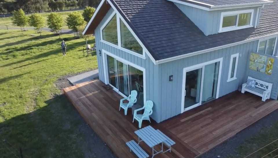 Property building, Balcony/Terrace
