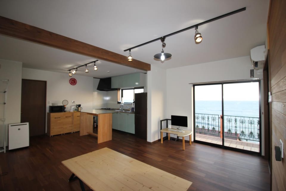 Kitchen or kitchenette, Living room, Dining area