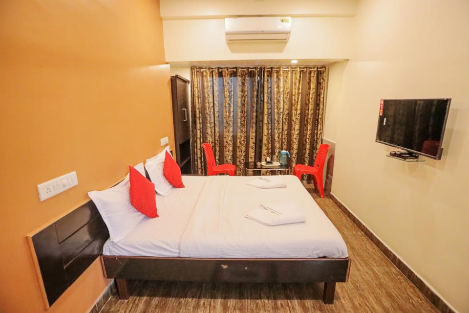 TV and multimedia, Photo of the whole room, Bedroom