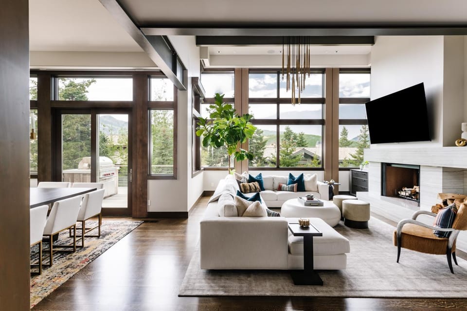Stunning 6-Bedroom Chalet in Heart of Park City House in Park City