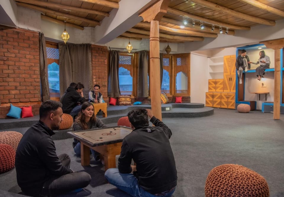 Communal lounge/ TV room, Living room, Seating area, group of guests