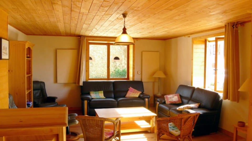 Les hauts de Saint Christaud House in Occitanie