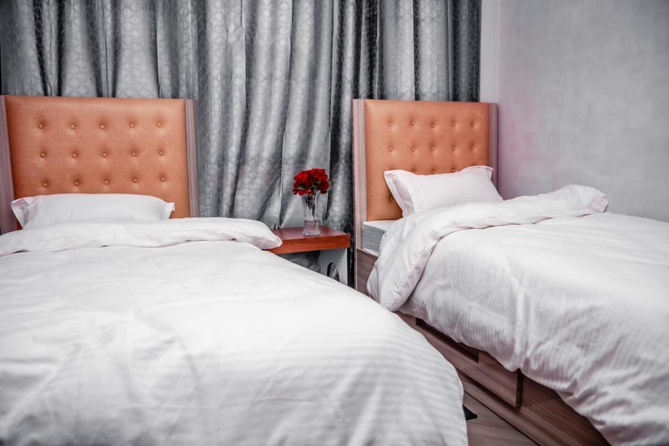 Photo of the whole room, Bedroom
