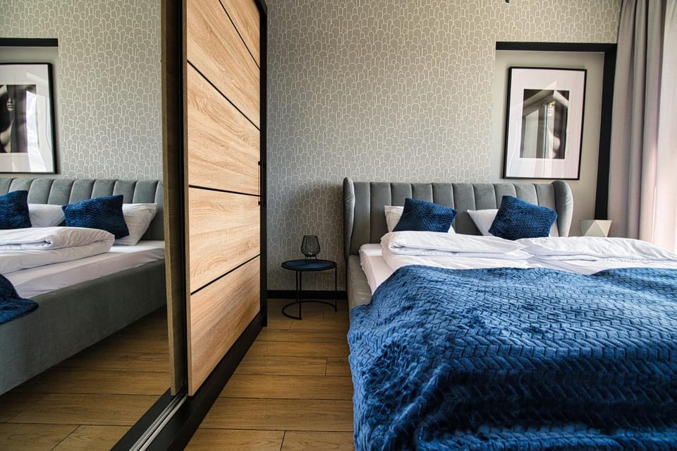 Bed, Bedroom, wardrobe