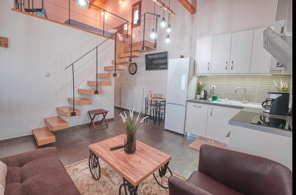 Kitchen or kitchenette, Living room, Seating area