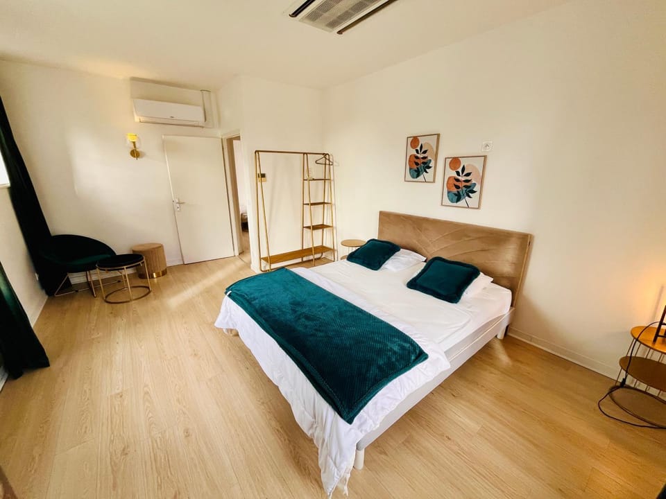 Hypercentre, spacieux, lumineux, climatisé, le Quai de Loire Apartment in Blois