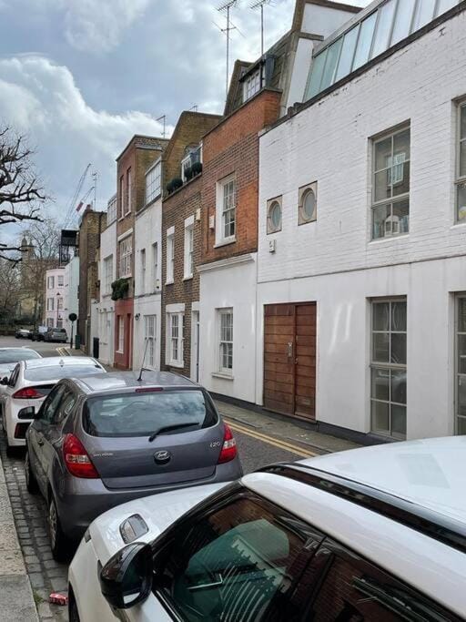 Stylish 3 bedroom town house House in City of Westminster