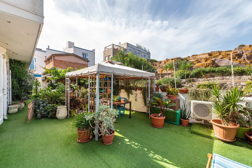 Property building, Balcony/Terrace