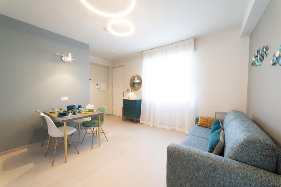 Kitchen or kitchenette, Photo of the whole room, kitchen
