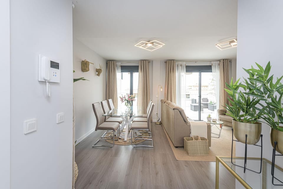 Living room, Seating area, Dining area