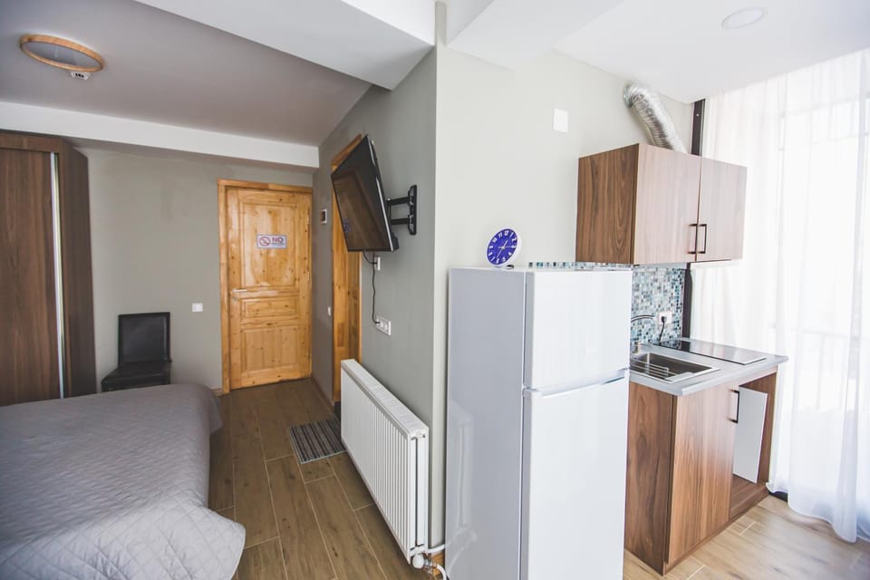 TV and multimedia, Kitchen or kitchenette