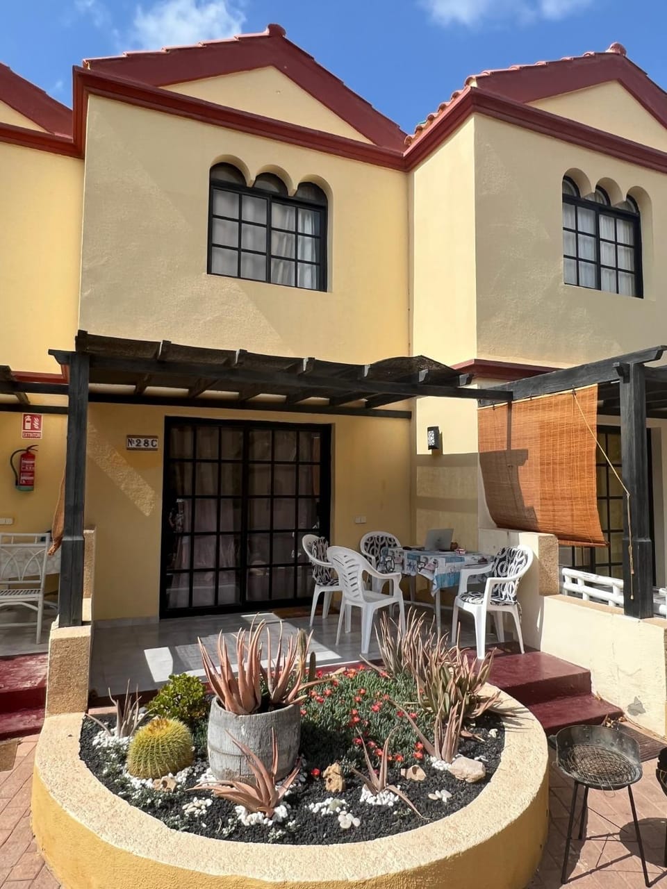 Patio, Facade/entrance, Dinner