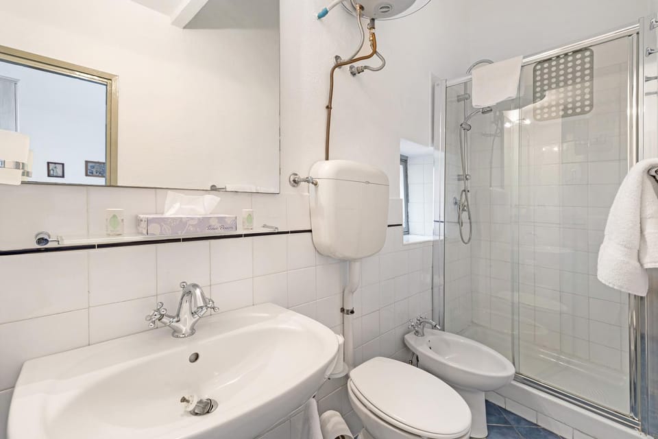Bathroom, Living room