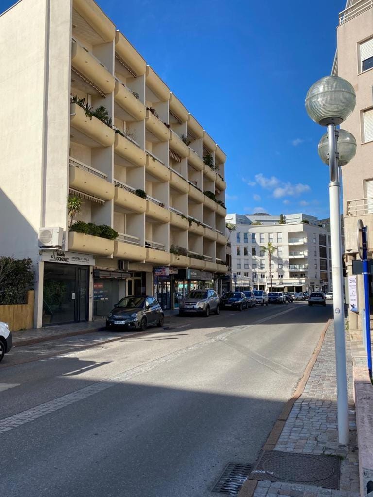 LE DIATOMEE - RUE DU PORT Apartment in Cavalaire-sur-Mer