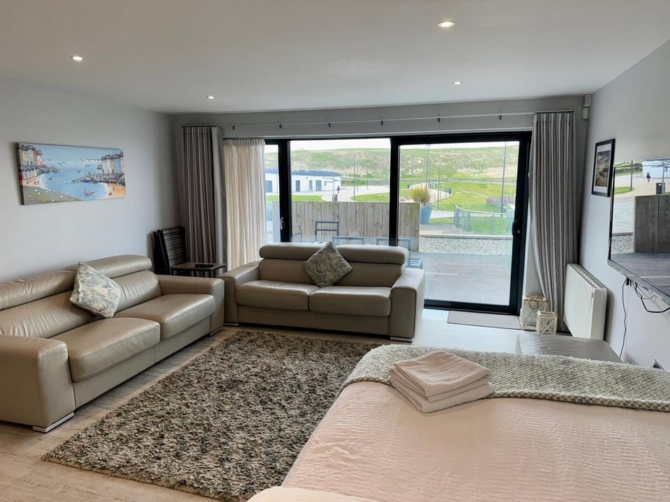 The North Cove, 20m to the Sea, Modern Studio Apartment Apartment in Portrush