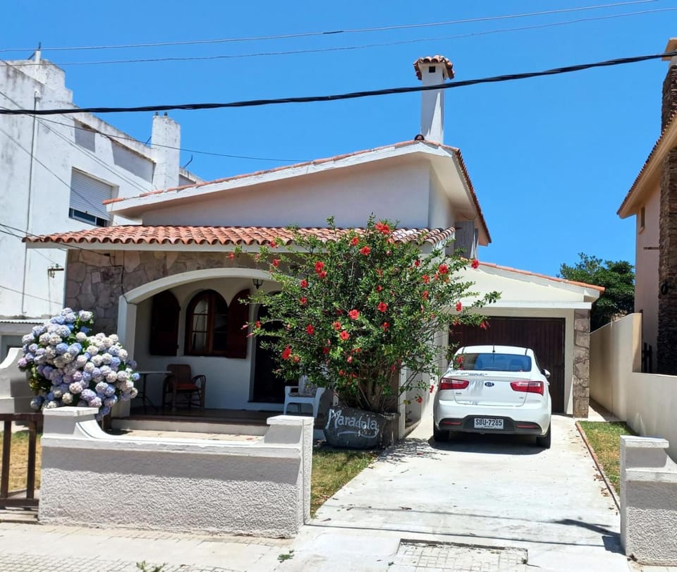 Maradela House in La Paloma