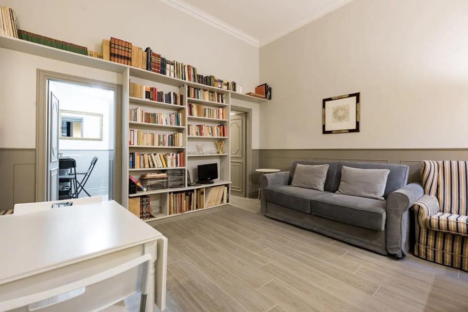 Library, Living room, Seating area