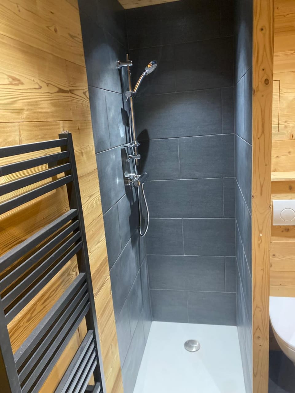Studio moderne refait à neuf 2 personnes dans le Centre de Saint-Gervais proche télécabine vert Cabin in Saint-Gervais-Bains