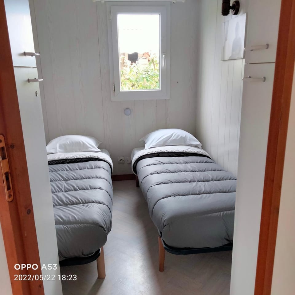 Chalet mobil-home Campground/ 
RV Resort in Brittany