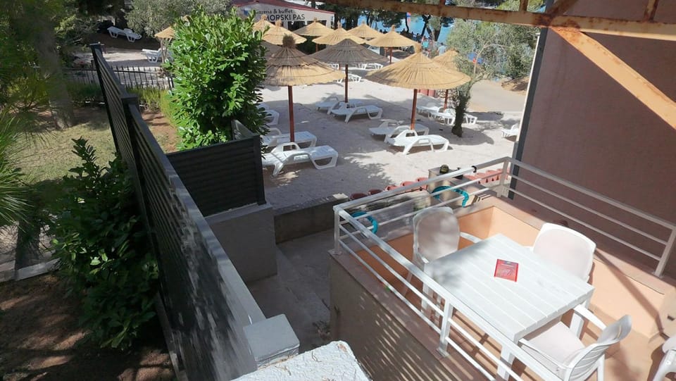 Balcony/Terrace, Balcony/Terrace