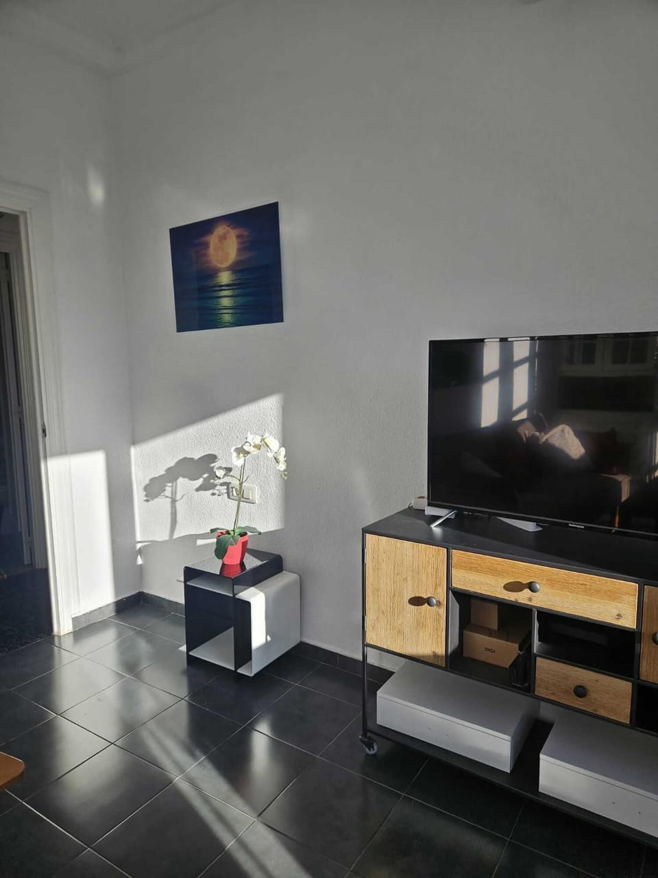 Heart of Málaga · Walk to Beach & Port Apartment in Malaga