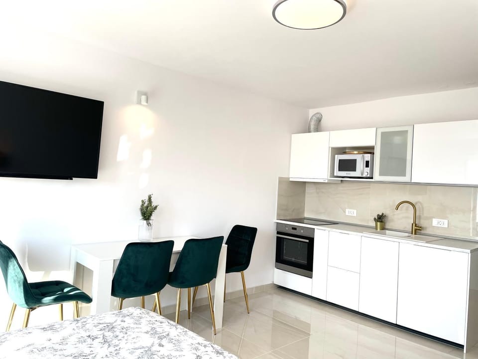 Apartment Vila ** Apartment in Lika-Senj County