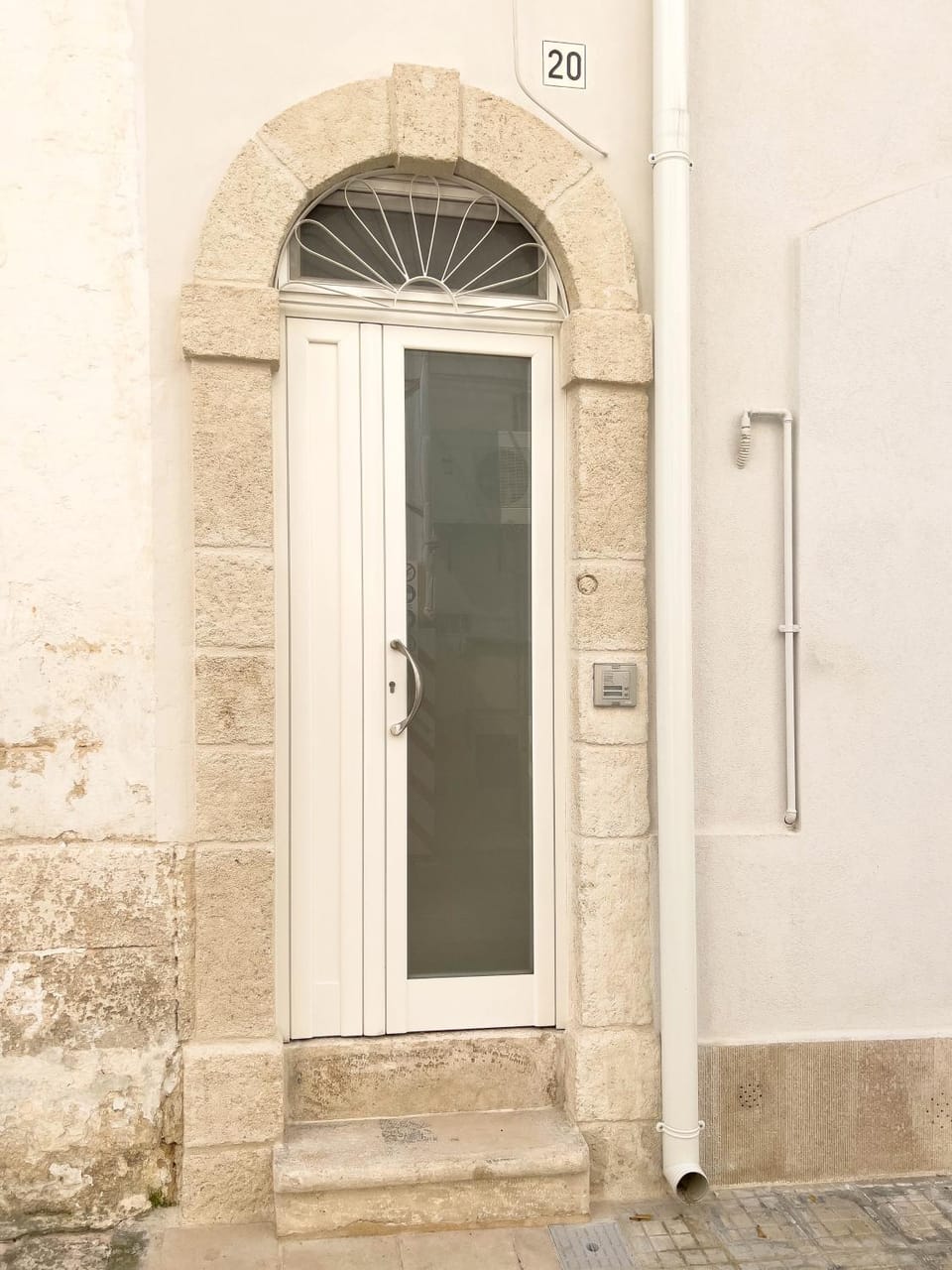 Facade/entrance