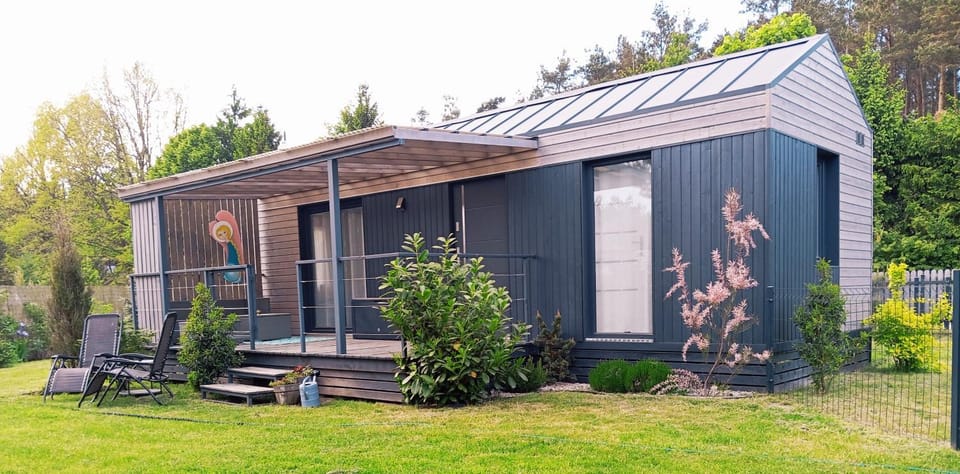 Property building, Spring, Garden