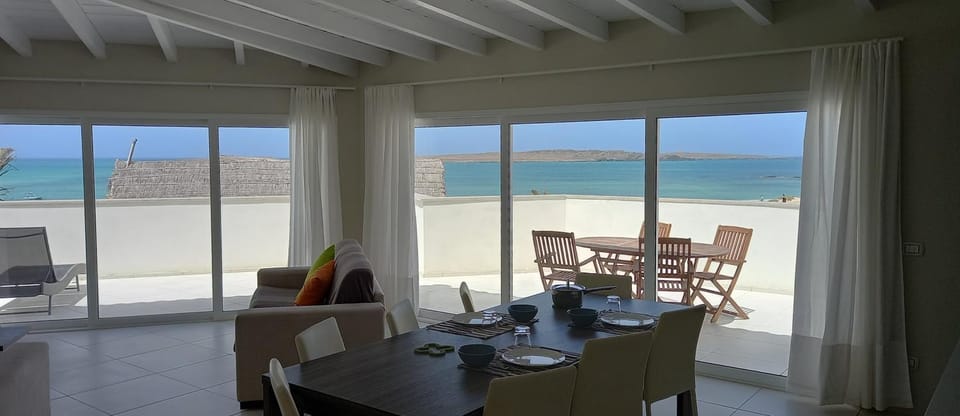 Living room, Sea view