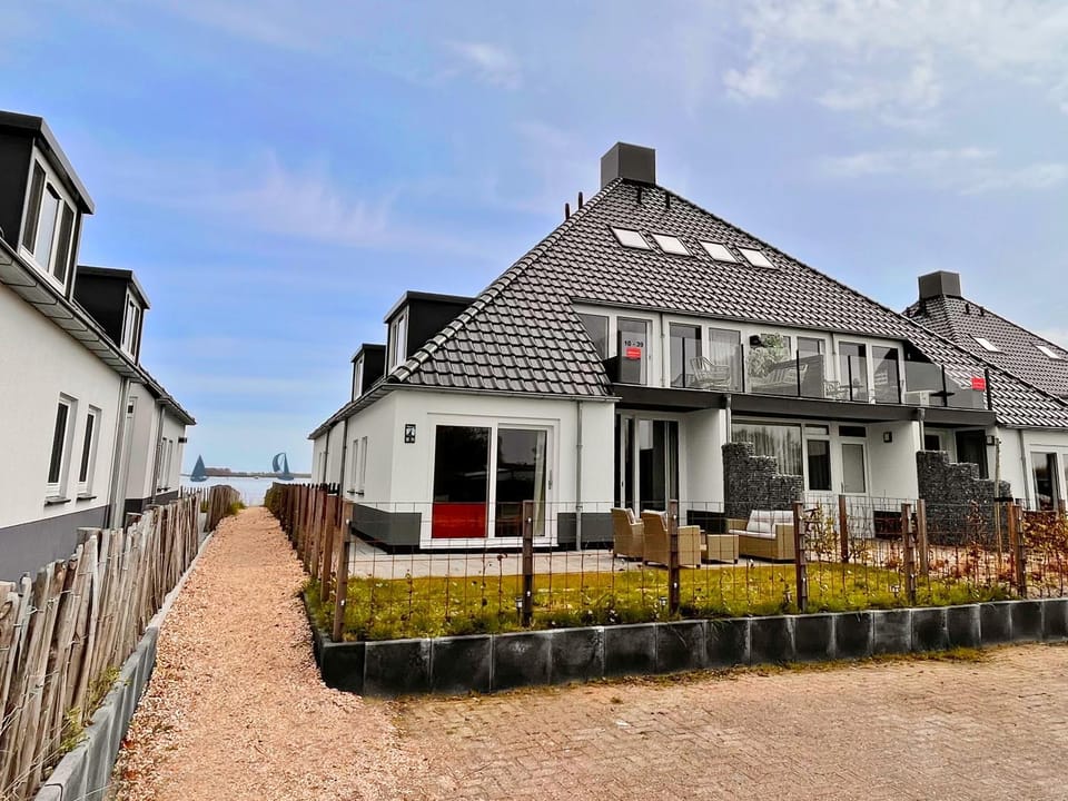 Garden, Balcony/Terrace