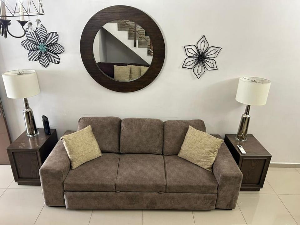 Casa Ideal para Empresas y Familias House in Monterrey
