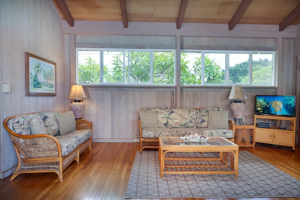 Manini Beach Breath Taker House in Kealakekua Bay