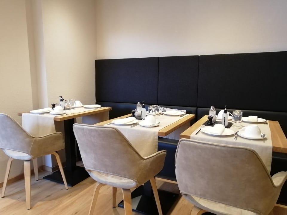 Restaurant/places to eat, Breakfast