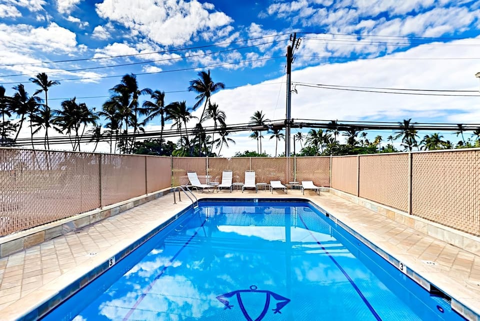 Island Surf Condo 516 House in Kihei