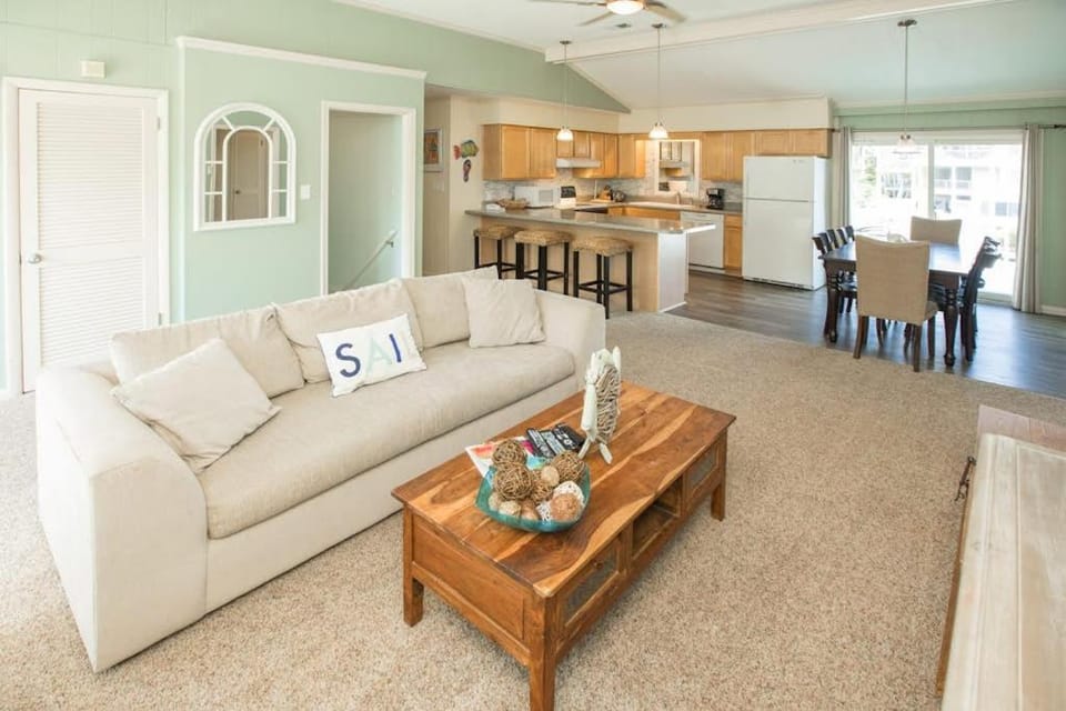 Bayside Bungalow House in Sandbridge
