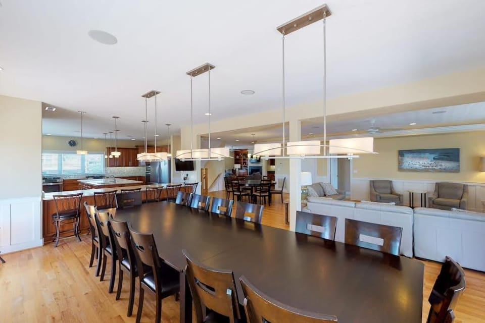 Atlantic Villa Fran-to-Sea House in Sandbridge
