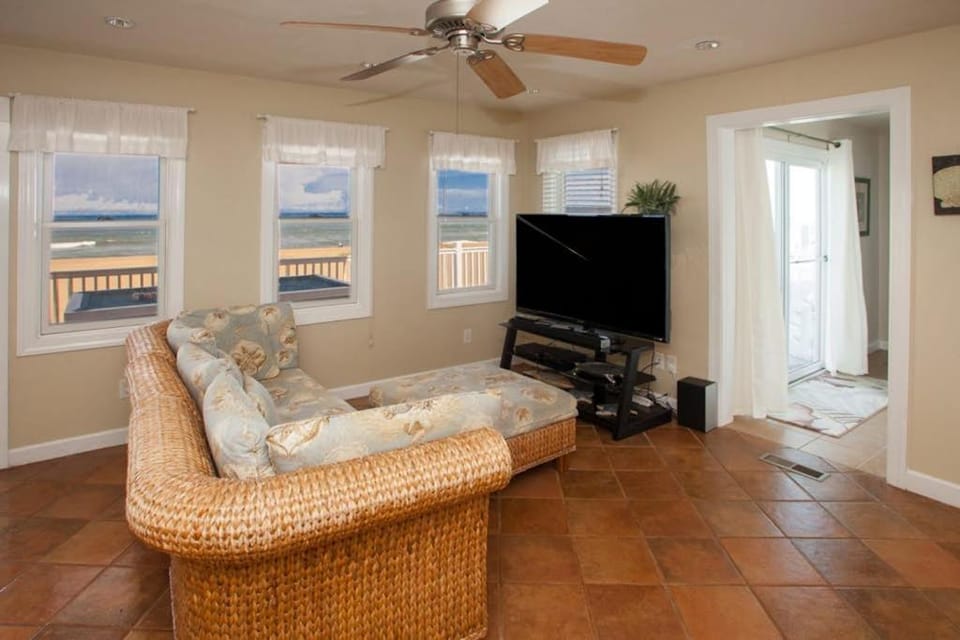 Seaside Serenade House in Sandbridge