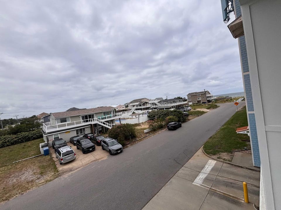 The Sanctuary - Latitude Adjustment A117 House in Sandbridge