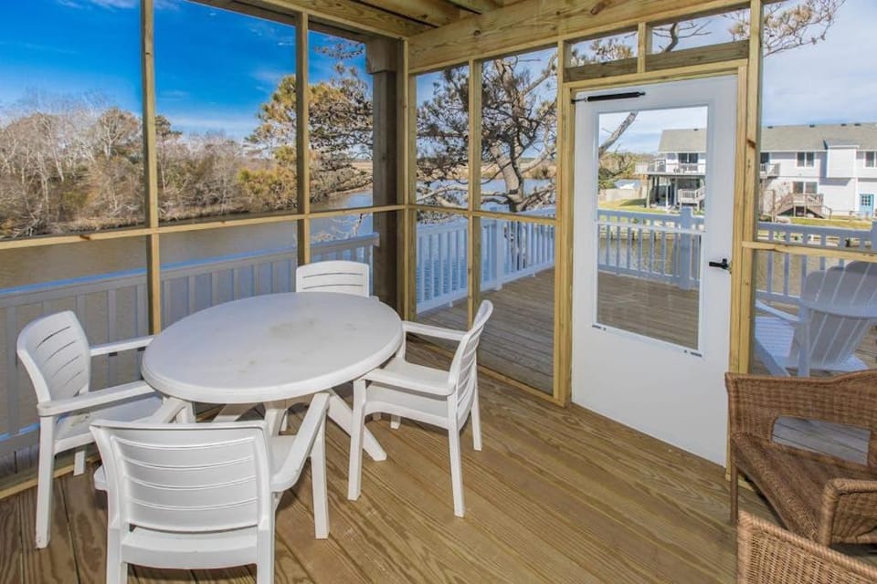 Back Bay Getaway House in Sandbridge