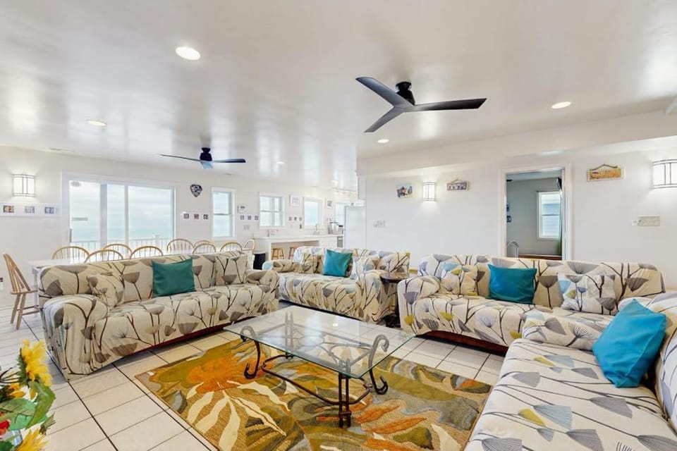 Oceanfront Villa House in Sandbridge