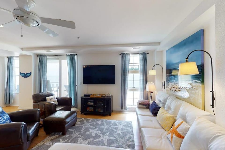 The Sanctuary - Penthouse Paradise B408 House in Sandbridge