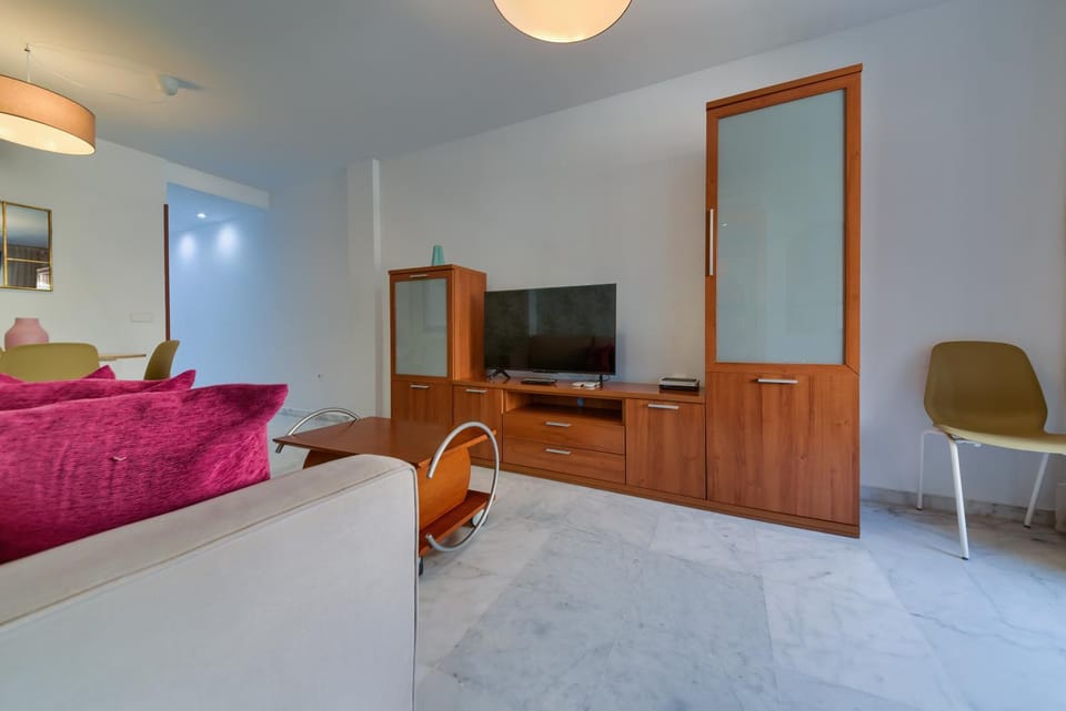 TV and multimedia, Living room, Seating area