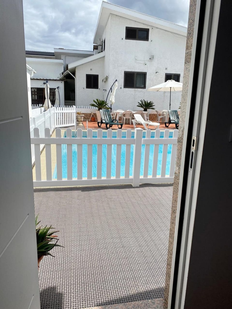 Live, Laugh, Love Beach Guest Home with AC Apartment in Vila Nova de Gaia