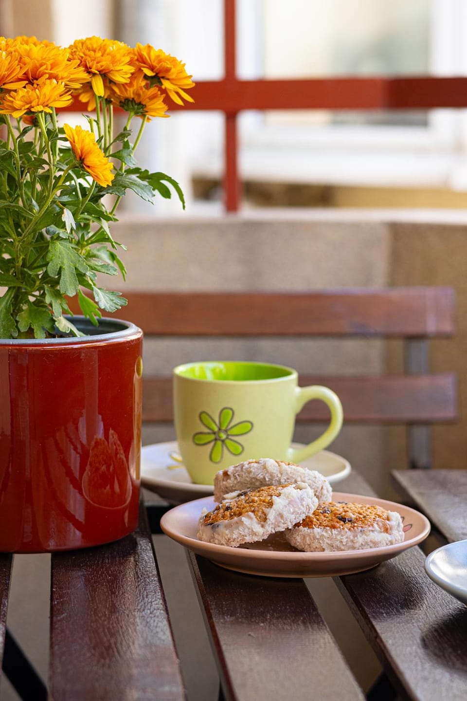 Balcony/Terrace, Food and drinks