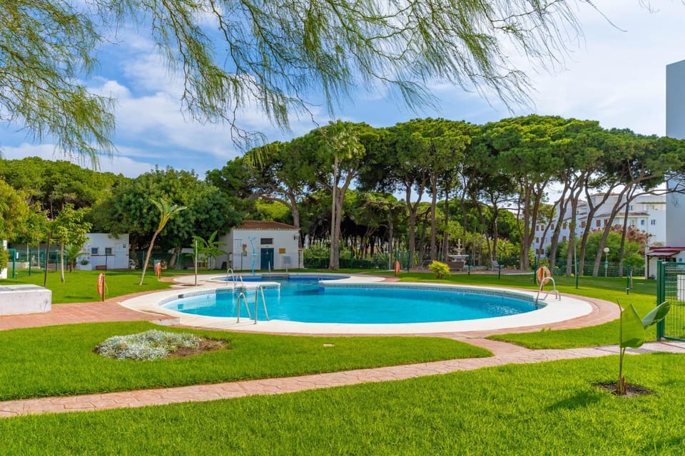 Property building, Swimming pool