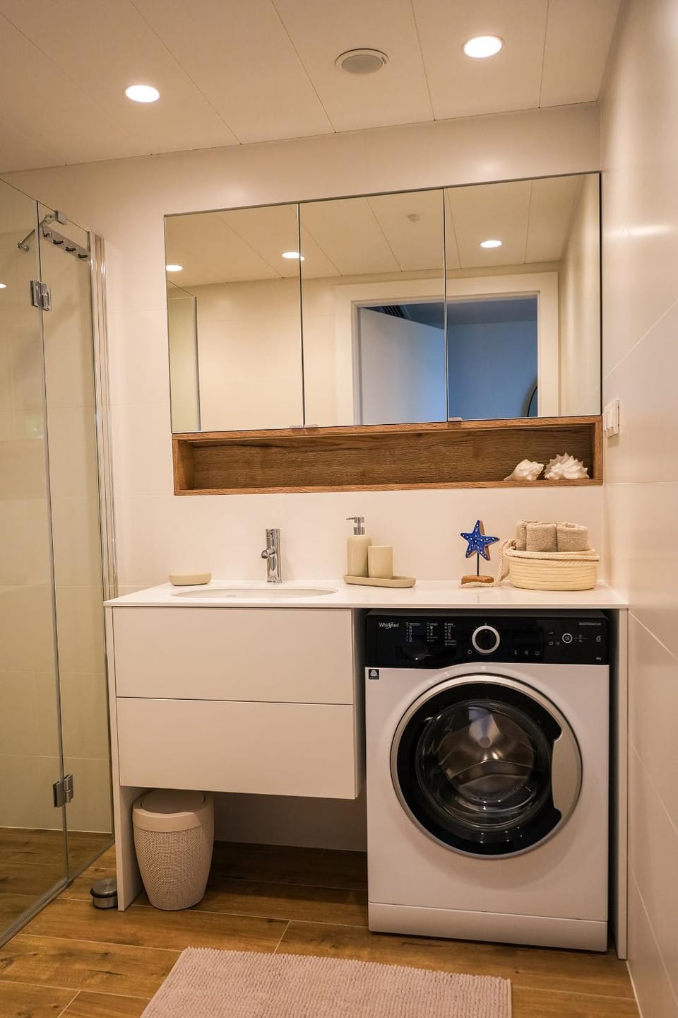 PINEA Apartments Pobierowo z niesamowitym widokiem na morze oraz jacuzzi w wybranych apartamentach Apartment in West Pomeranian Voivodeship, Poland