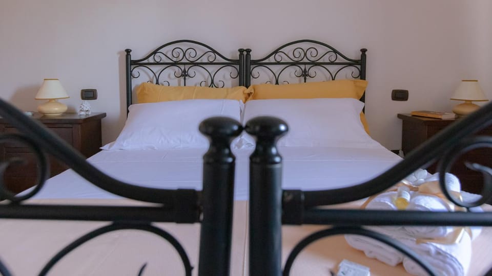 AGRITURISMO CLEMENTI B&B Farm Stay in Sicily